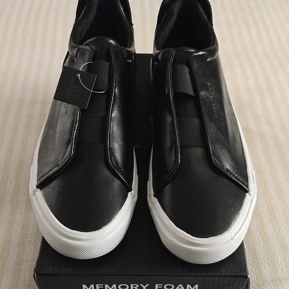 Men\'s London Fog Memory Foam Black Francis Slip on Shoes Size 12 M. NWT. London Fog Casual Shoes for Men for sale | eBay main image 2